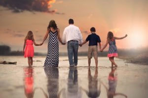 Найкращі вислови та цитати про сім’ю українською мовою