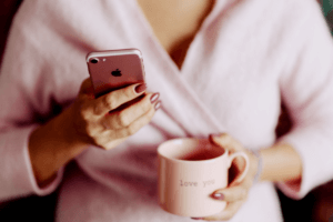 Що таке номофобія та як подолати залежність від смартфону за 10 кроків