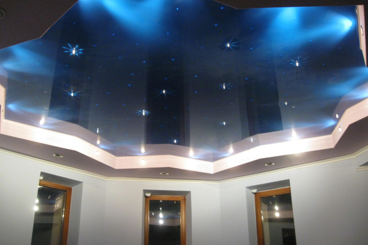 натяжна стеля зоряне небо