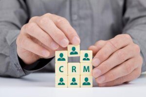 CRM-система: що це таке і чому вона потрібна для вашого бізнесу