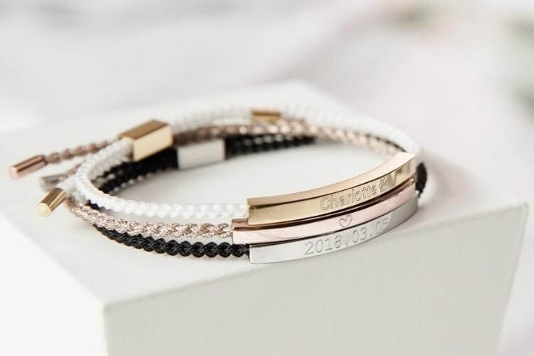 браслет з гравіюванням