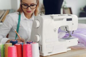 Як підібрати хорошу швейну машину: поради та рекомендації