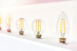 Популярність світлодіодного освітлення, його недоліки та переваги