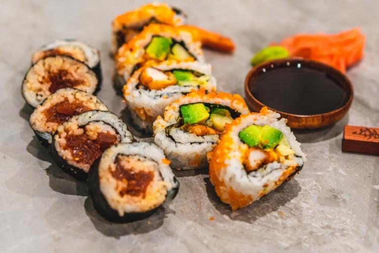 види суші, макі