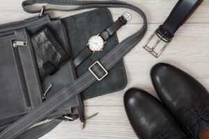 Чоловіча барсетка: функції та особливості вибору