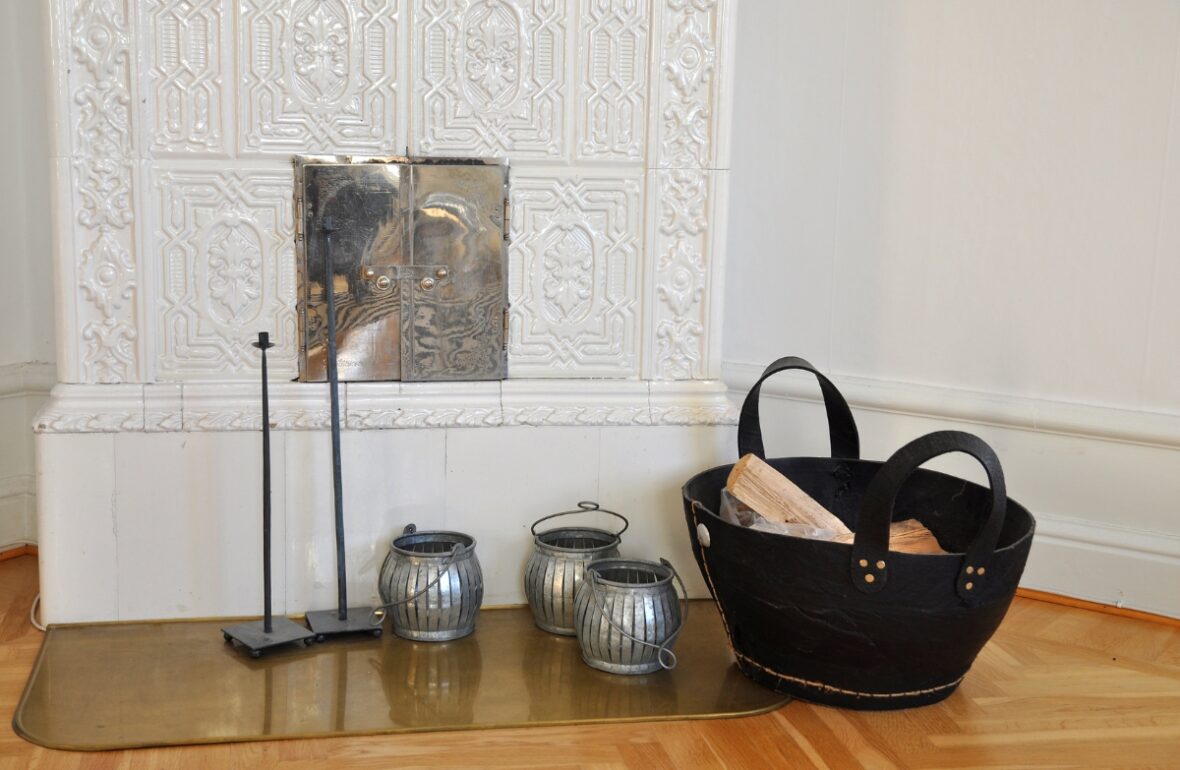 кахельна піч