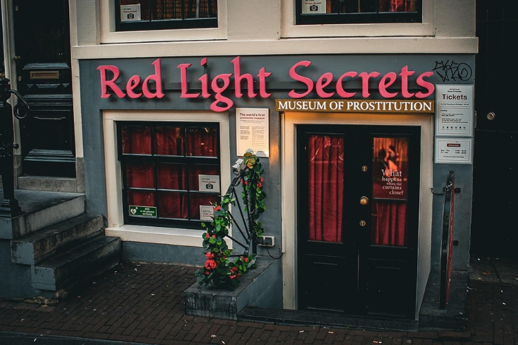 Red Light Secrets