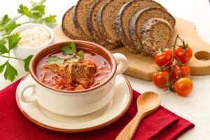 Як варити борщ правильно: головні хитрощі приготування