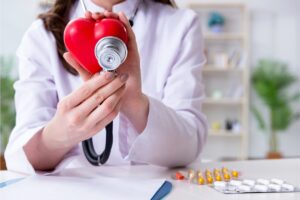 Чому виникає ішемічна хвороба серця та як її лікувати