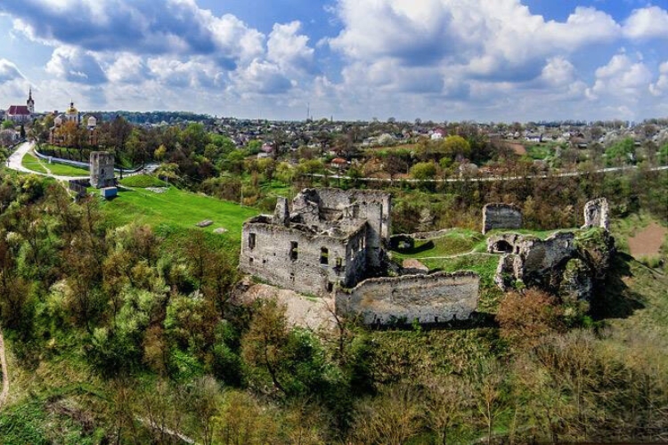 Скалаподільський замок