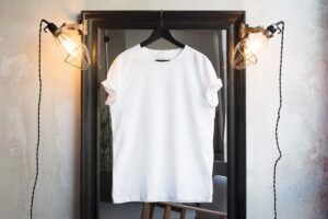 Як правильно підібрати розмір жіночої футболки: поради від експертів