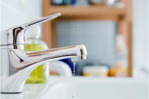 Стильні змішувачі: додайте комфорту вашій ванній
