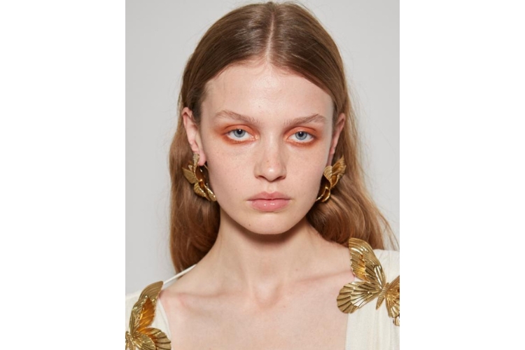 Тренди макіяжу на осінь 2023