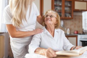 Від упереджень до турботи: як змінюються будинки престарілих в Україні