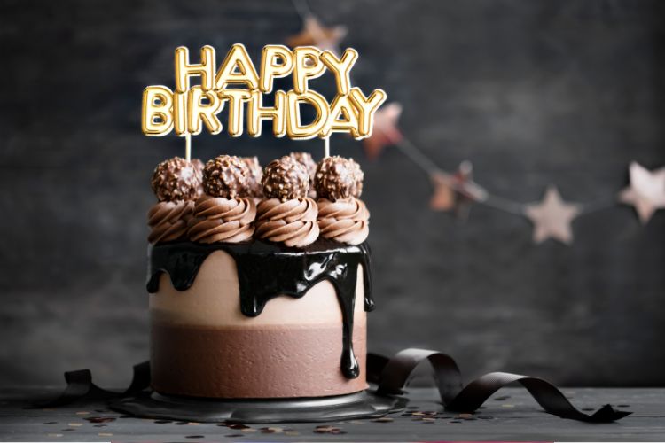 торт на день народження