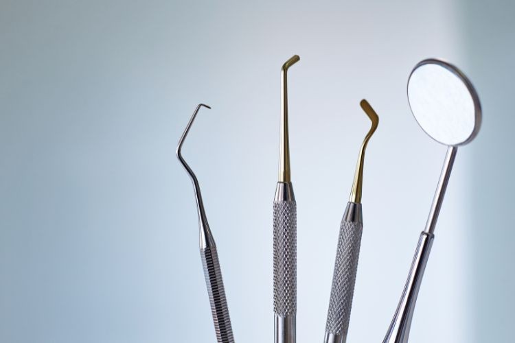 стоматологічні інструменти