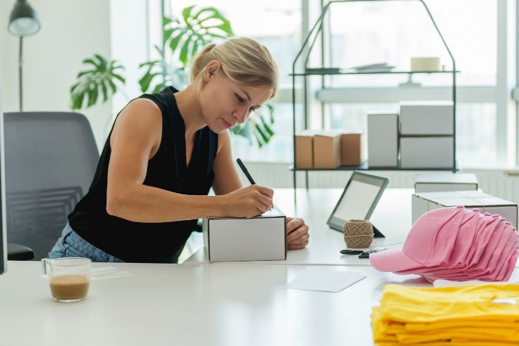 корпоративний мерч