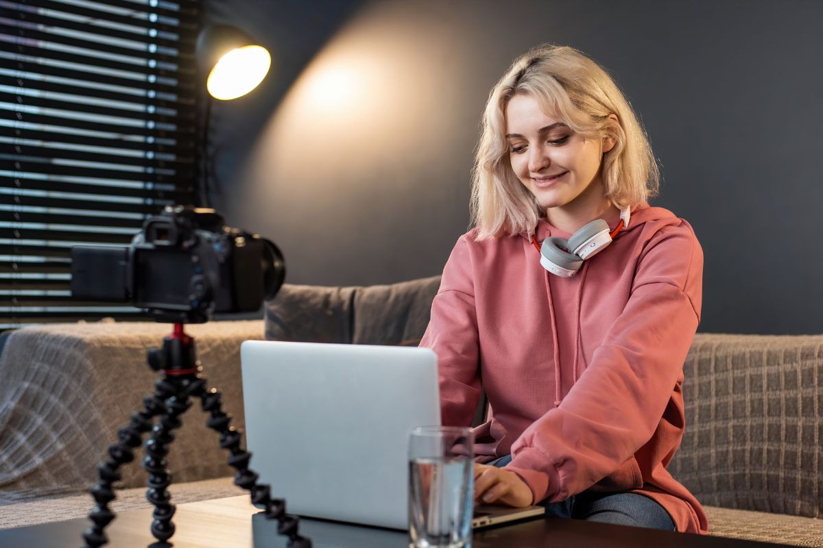 Контент-кріейтор із нуля: що варто придбати та які навички розвивати
