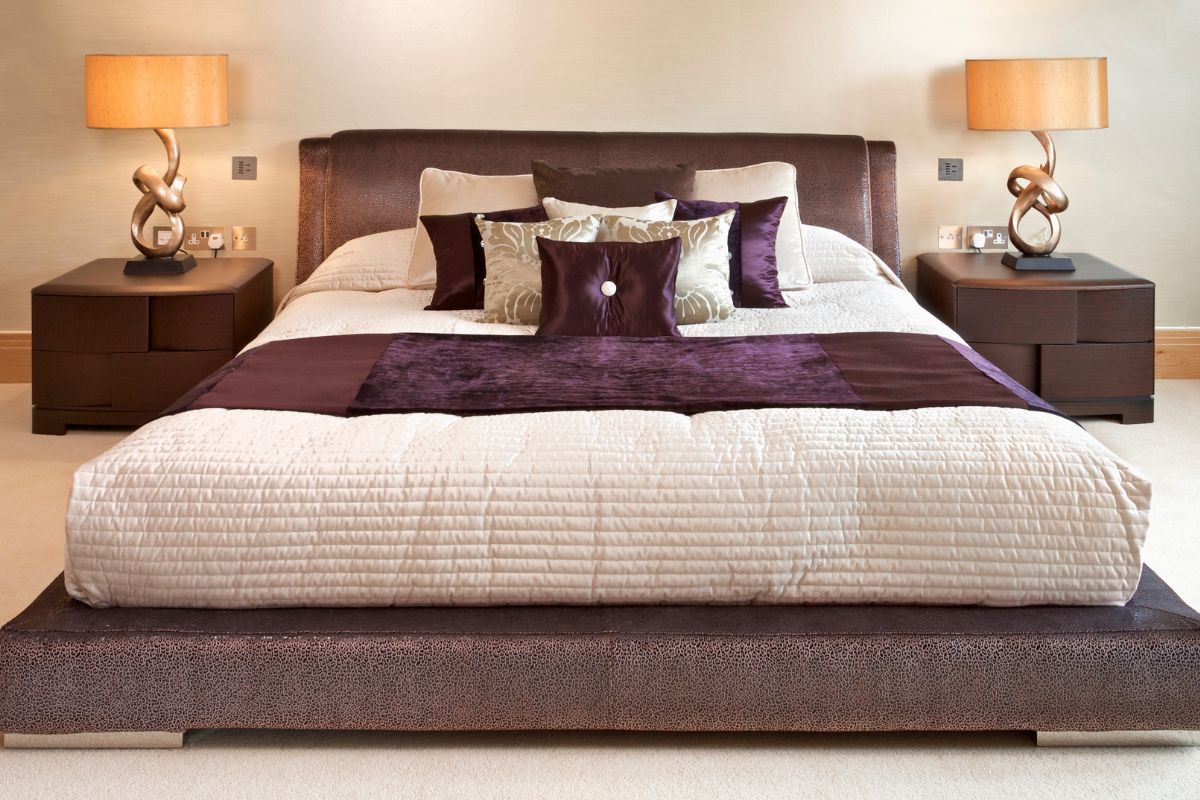 Як вибрати м’яке ліжко: 8 порад від фахівців