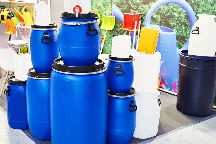 пластикові бочки