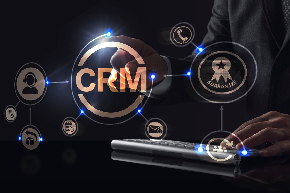 CRM на практиці: як підвищити продажі та контролювати бізнес