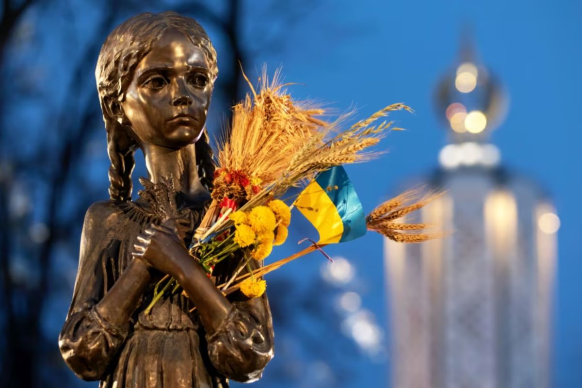 День пам’яті жертв Голодоморів: як його вшановують в Україні