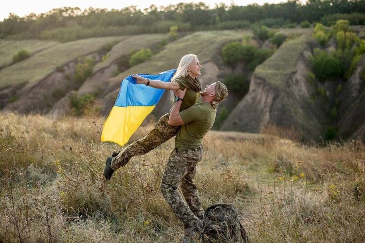 закохані військові