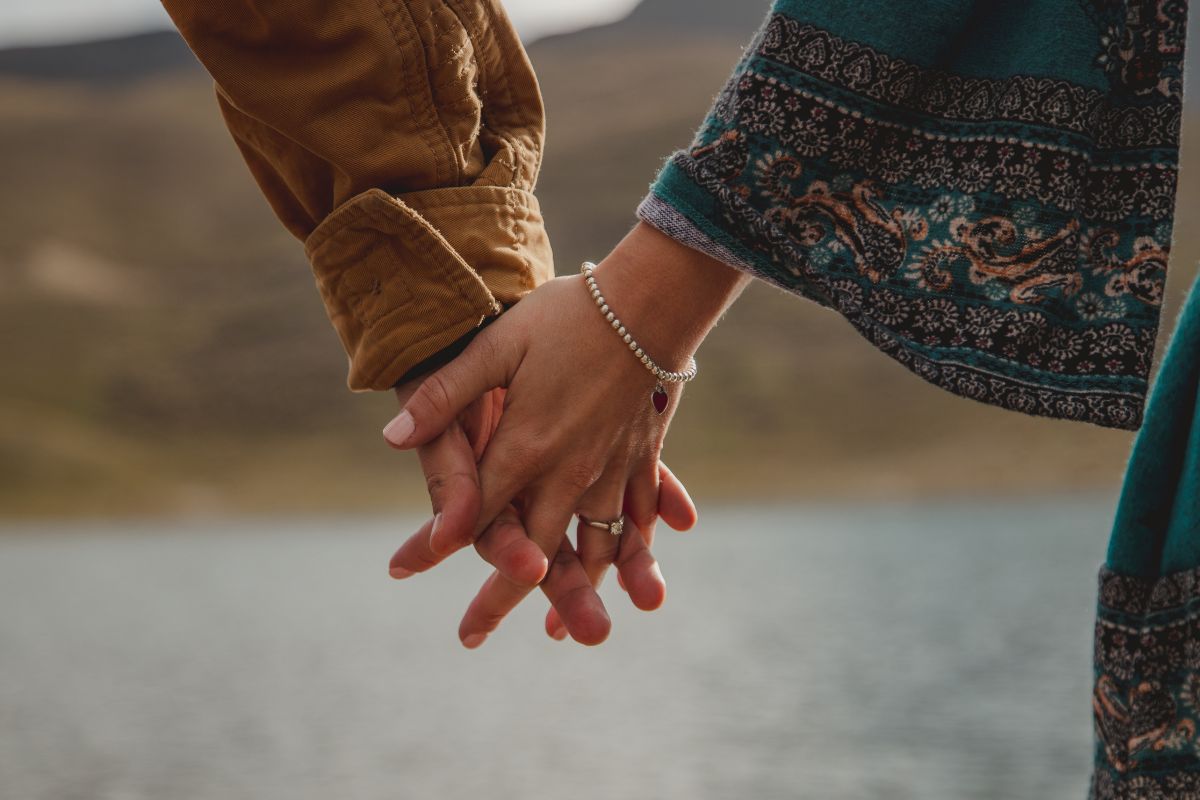 Коли любов сильніша за війну: історії, що тримають країну