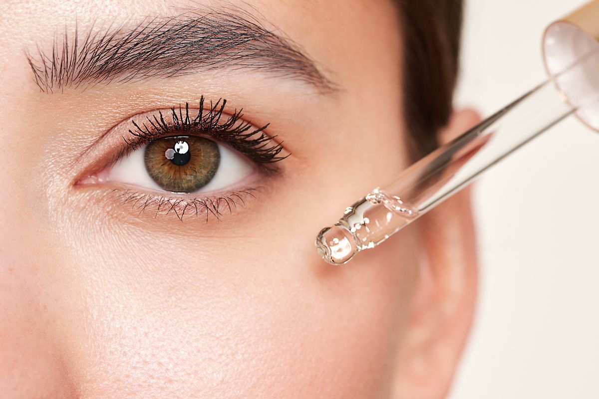 Сироватка для лиця: чи допоможе вона зменшити видимість зморшок та надати шкірі більш підтягнутого вигляду?