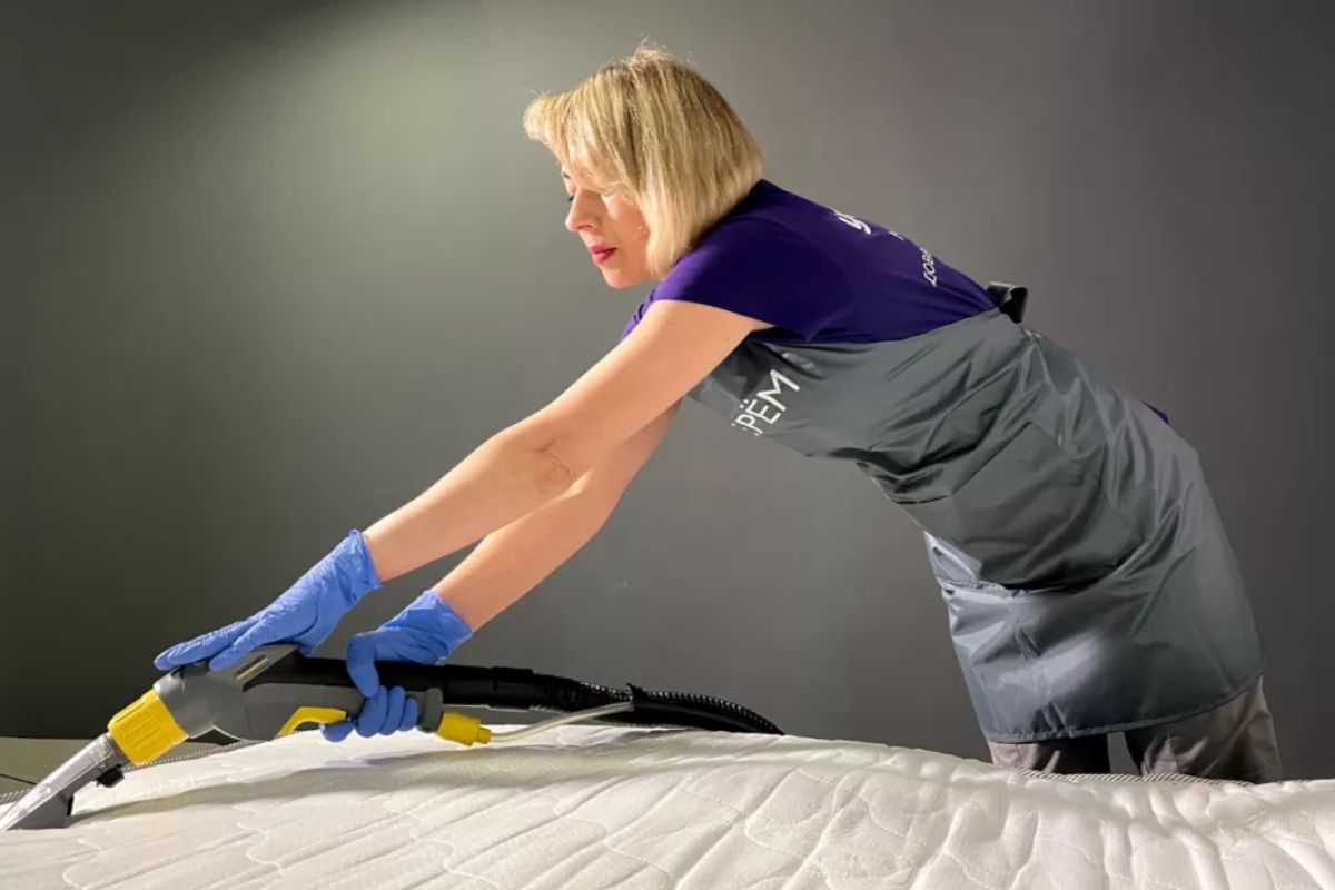 Професійна хімчистка матраців: навіщо це потрібно і як часто проводити