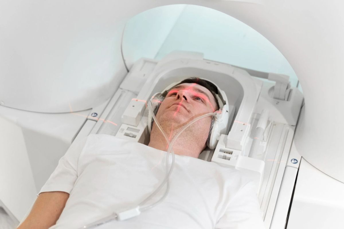 «Мені страшно робити МРТ мозку» як психологічно підготуватися до обстеження