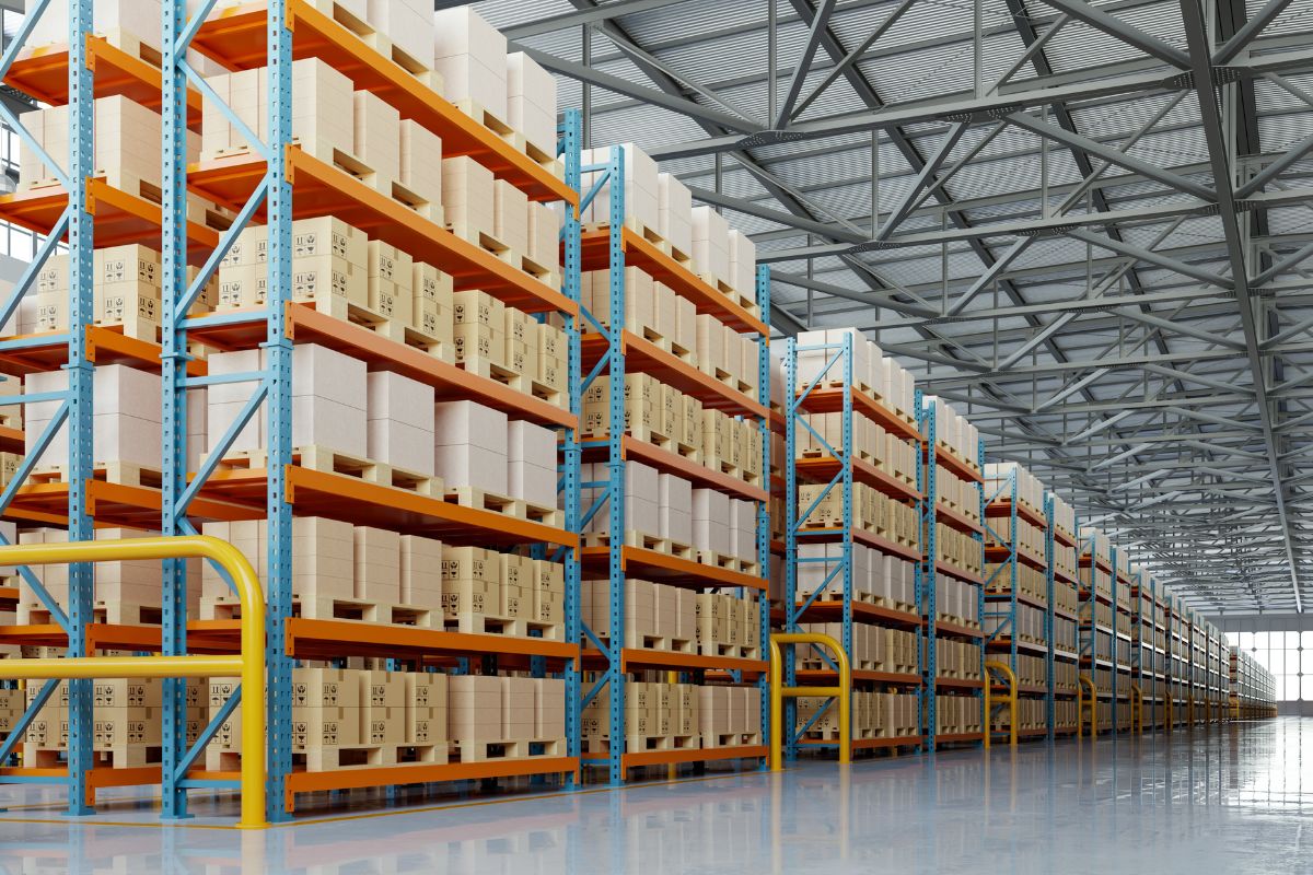 Ефективний склад: як стелажі знижують логістичні витрати та підвищують рентабельність бізнесу