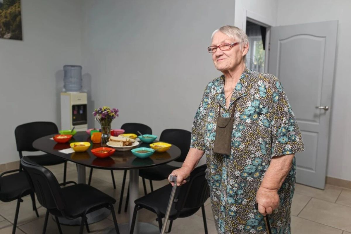 Як потрапити в будинок престарілих у Харкові?